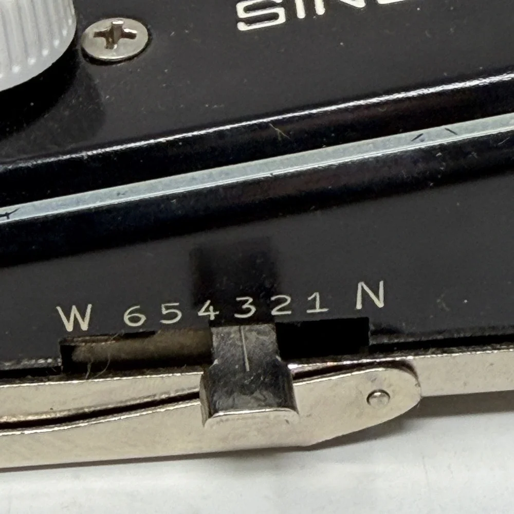 Vintage Singer Buttonholer Attachment Set USA w/ Case Cams 160473‎